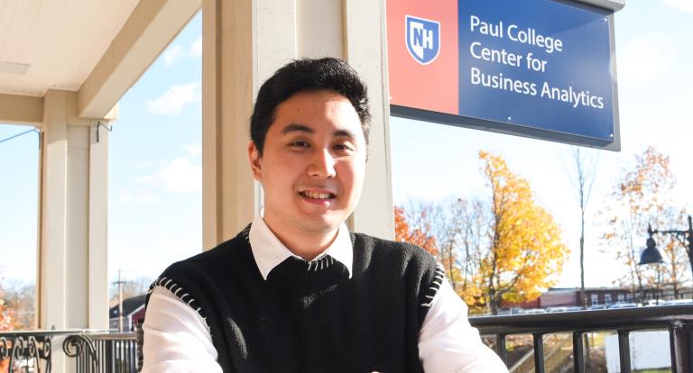 Kang Woo '22 Full-Time MBA student