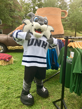 UNH Wildcat LLBean Pop-Up Store