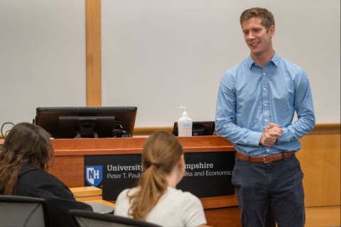 Steve Irlbeck speaking with students 