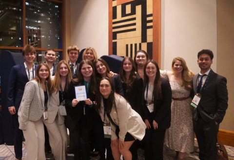 UNH AMA students at conference.